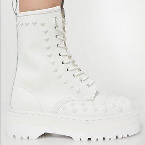 Dr Martens 1490 STUD BOOTS white SZ 9